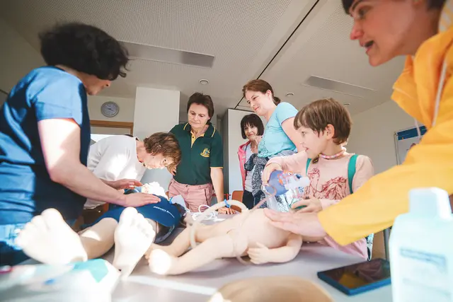 Auch heuer locken viele spannende (Mitmach-)Stationen ins Ausbildungszentrum. | Foto: www.fischer-fotografie.at