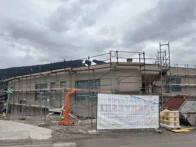 Der neue Kindergarten ist bereits in Arbeit und soll im Herbst 2026 bezogen werden. | Foto: Emanuel Hasenauer