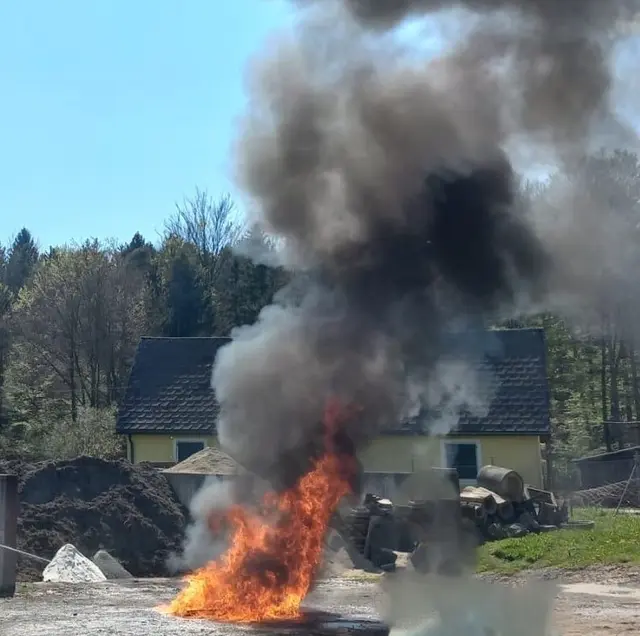 Frisch ausgebildete Feuerwehrleute sind jetzt bereit für den Einsatz