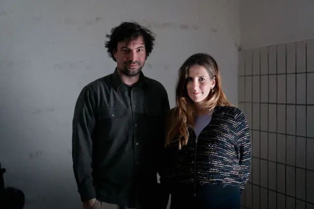 Philipp Feichtinger ist Tontechniker und Filmproduzent, Anna Greifender kennt man als ehemalige Inhaberin des Extrazimmers.  | Foto: Feichtinger/Privat