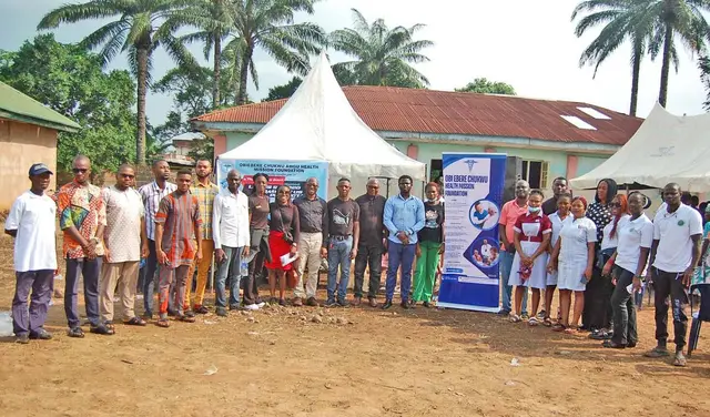 Ude Amobi reist einmal im Jahr nach Awgu, um zu helfen. | Foto: Amobi