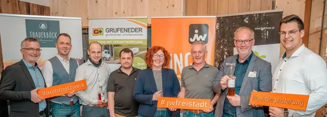 Junge Wirtschaft zu Gast bei der Biobrennerei Thauerböck