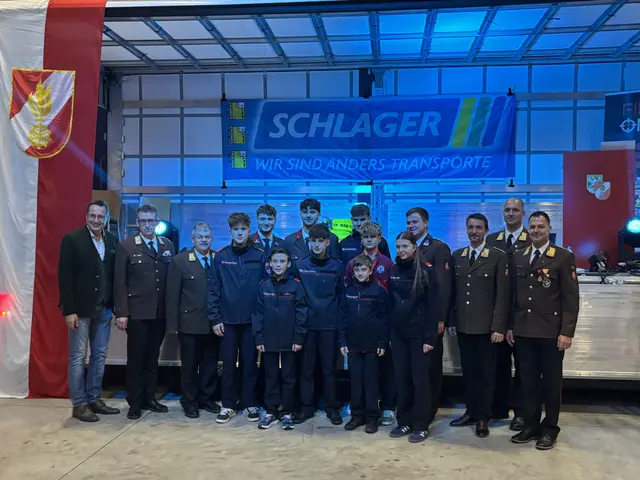 Foto mit Jugendgruppe der FF Winden-Windegg | Foto: MeinBezirk Perg/Köck