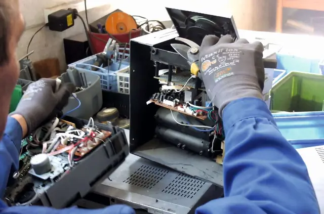 Out of Waste – Betriebsführung im DRZ