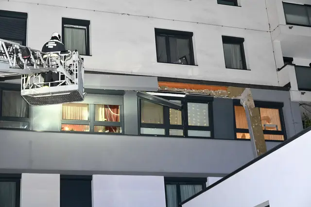 Bei einem Brand in einem Wohnhaus in Simmering am Montagabend ist ein 59-jähriger Mann schwer verletzt worden. | Foto: Stadt Wien | Feuerwehr