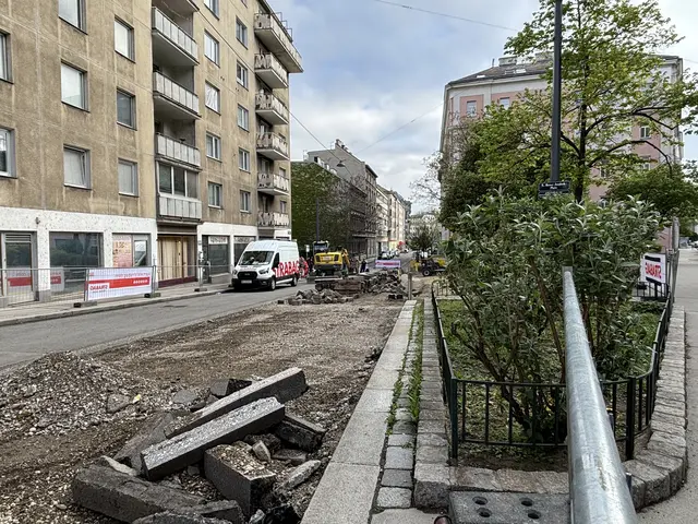 Dort, wo Margaretenstraße und Bräuhausgasse aufeinandertreffen, findet sich der spitzwinklige Heinz-Jerabek-Platz.  | Foto: Nathanael Peterlini/MeinBezirk