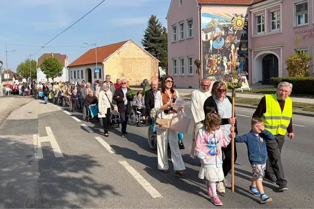 Dritte Fußwallfahrt bewegte Großpetersdorf mit herzlichen Momenten