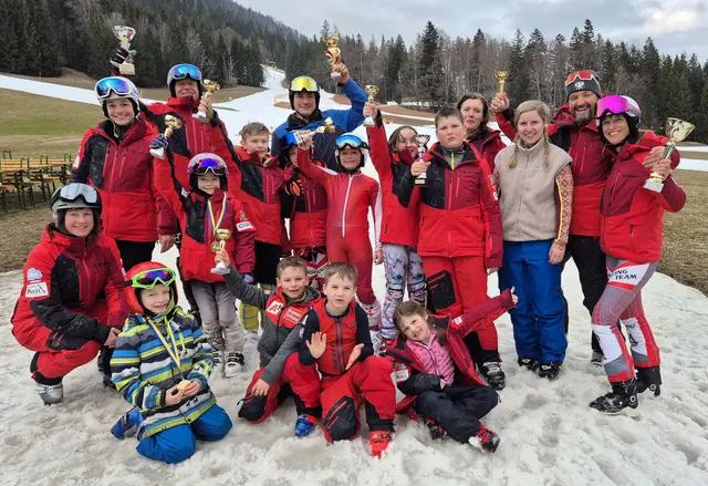 Der Nachwuchs des Skiclubs St.Aegyd blickt auf eine erfolgreiche Wintersaison zurück. | Foto: Skiclub St.Aegyd