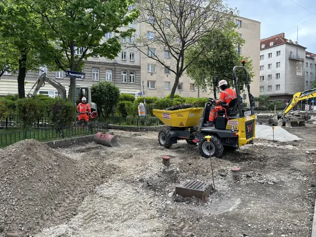 Die Bauarbeiten beim Heinz-Jerabek-Platz laufen, das Grätzl soll zum grünen Aufenthaltsort werden. | Foto: Nathanael Peterlini/MeinBezirk