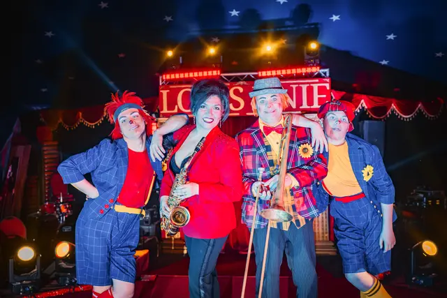 Auch in dieser Saison liegt der Fokus auf einer familienfreundlichen Inszenierung, die verschiedene Generationen anspricht. | Foto: Jolanda Hofmann / Circus Louis Knie