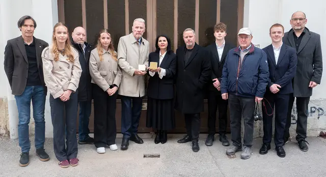 Zwei neue Stolpersteine erinnern in Wiener Neustadt an die NS-Opfer