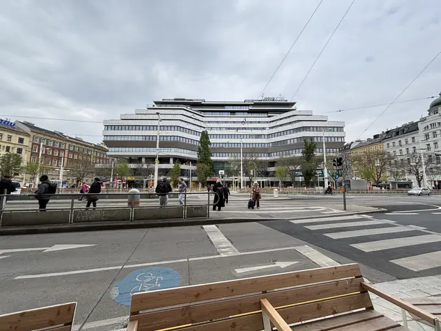 Das Francis über dem Franz-Josefs-Bahnhof soll zum neuen Stadtteilzentrum werden. | Foto: Mathias Kautzky/MeinBezirk