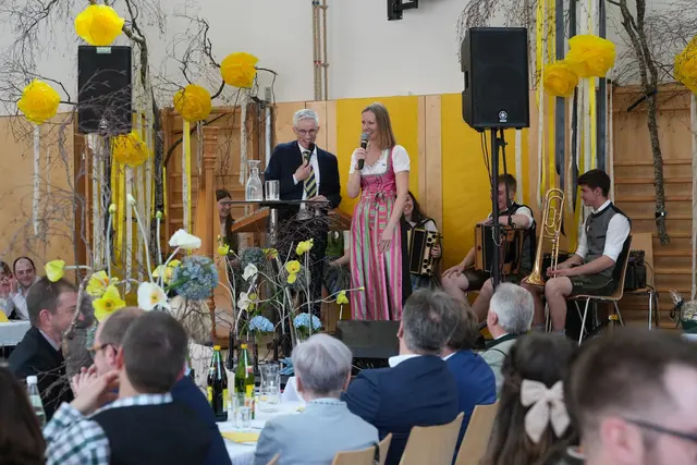 Geschäftsführer Rudolf Peßl mit der Moderatorin Margit Wickhoff | Foto: STEP