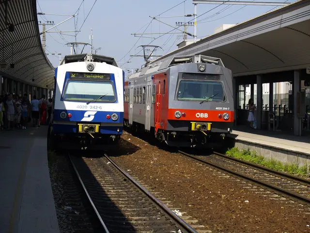 Nach fast 50 Jahren im Dienst stehen die viereckigen Kult-Züge vor dem Aus.  | Foto: APA-Images / viennaslide