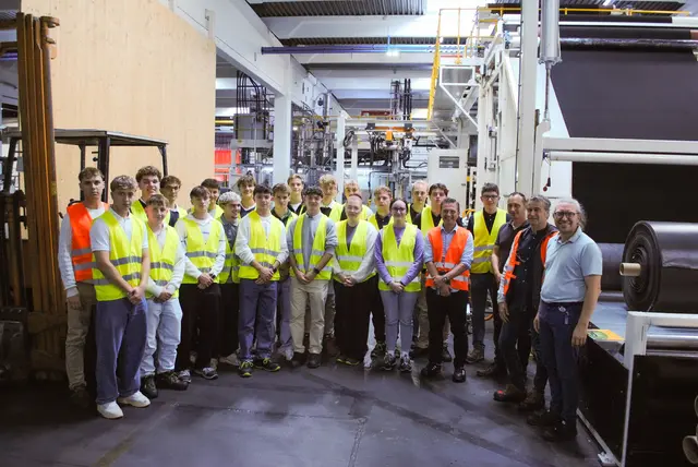 Die Schülerinnen und Schüler der HTL Weiz arbeiteten neulich an einem Kooperationsprojekt mit der Durmont GmbH, um mehr praktisches Wissen zu erlangen. | Foto: HTL Weiz