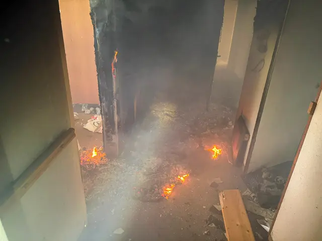 Die Gegebenheiten im Gebäude erschwerten die Brandlöschung. | Foto: Bezirksfeuerwehrkommando Oberwart/Alexander Flaschberger