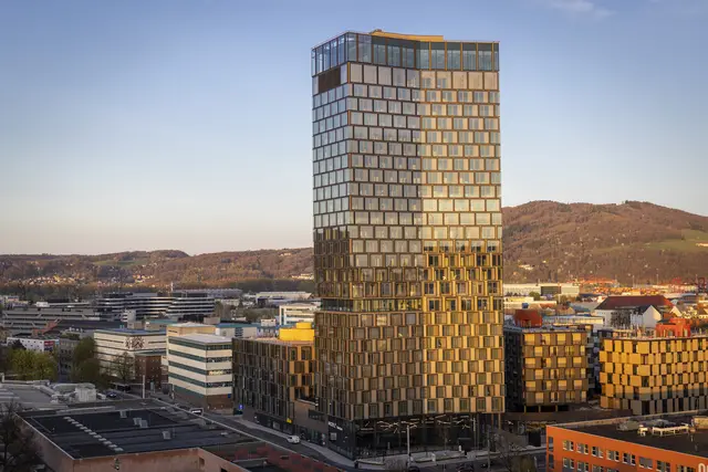Eingebettet in das kreative Umfeld der ehemaligen Tabakfabrik, die heute als Zentrum für Innovation, Technologie und Kultur gilt, steht das Haus sinnbildlich für den Aufbruch von Linz.  | Foto: ARCOTELHotels