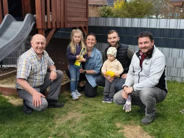 1.300 Familien aus dem Bezirk freuen sich über kostenlosen Sand