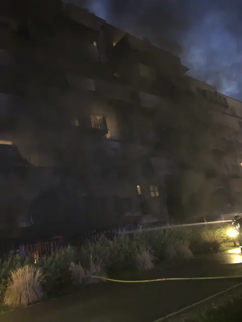 Die Berufsfeuerwehr Graz stand mit elf Fahrzeugen und 46 Kräften im Löscheinsatz. | Foto: Berufsfeuerwehr Graz