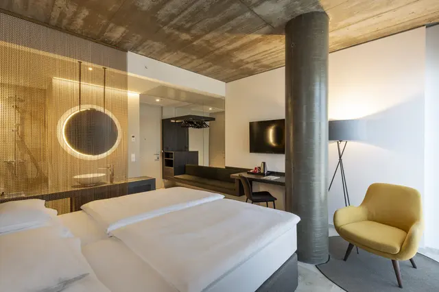 Die Zimmer verbinden die industrielle Geschichte mit moderner Architektur und urbanem Lifestyle.
