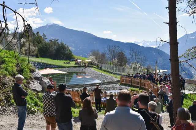 Neben dem Speicherbecken wurde weiter technische Maßnahmen getroffen. | Foto: Land Tirol/Jansenberger