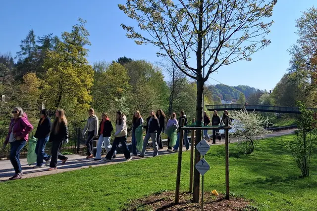 ...zufällig beim Müll sammeln getroffen.