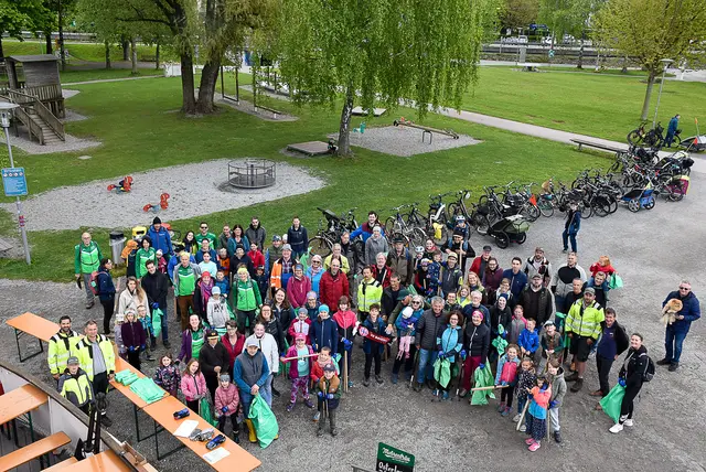 Samstag, 25.4. um 9 Uhr