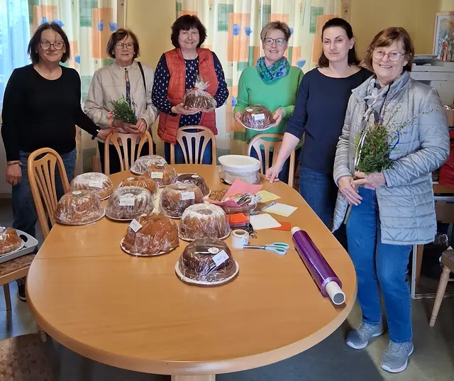 Goldhaubengruppe feiert süßen Erfolg für ihre Pfarrgemeinde in Wernstein