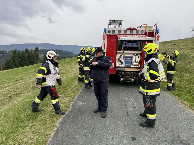 Die Zusammenarbeit der Kameradinnen und Kameraden bei der Übung in St. Oswald ob Eibiswald funktionierte hervorragend. | Foto: Feuerwehrabschnitt 02 - Eibiswald