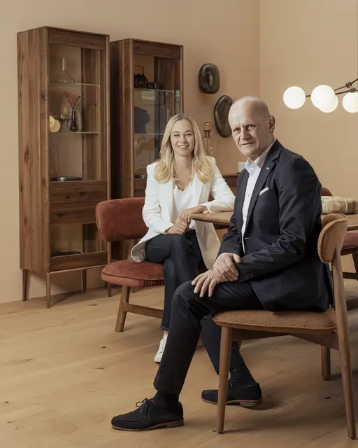 Klara Reisinger löste ihren Vater Kurt Reisinger an der Spitze des Mühlviertler Familienbetriebs ab. | Foto: ANREI