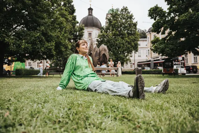Das Format "QUER_BEET" versteht sich als niederschwelliges Pop-up-Format und will Besucherinnen und Besucher einladen, den Abend in ungezwungener Umgebung zu genießen und verschiedene Plätze in der Altstadt neu zu entdecken. | Foto: Altstadtverband/Niko Zuparic