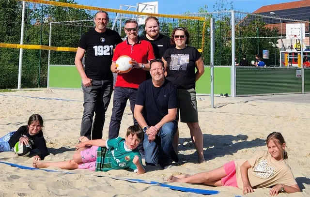 Neuer Sand für den Beachvolleyballplatz in Leopoldsdorf