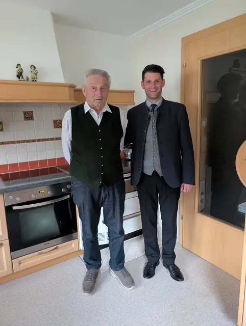 Herzlichen Glückwunsch zum 85. Geburtstag!