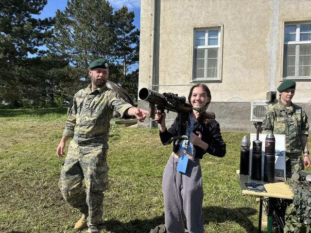 12 Stationen gaben spannende Einblicke in das Berufsleben beim Bundesheer. | Foto: Sandra Koeune / MeinBezirk