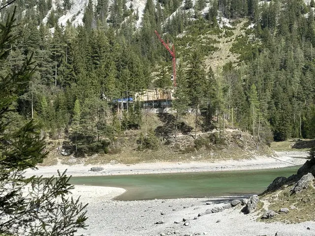 Am Grünen See wird derzeit an der Errichtung eines neuen Hotels gebaut. | Foto: MeinBezirk/Angelika Kern