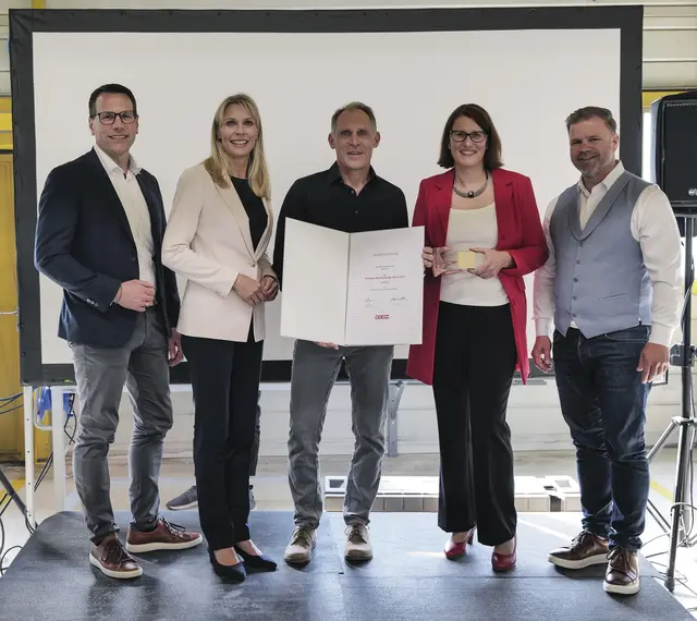 Pulverbeschichter Wolfmair blickt stolz auf ein halbes Jahrhundert