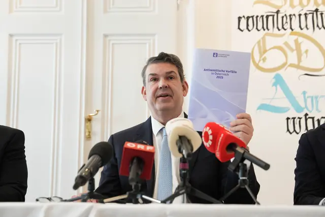 Die Israelitische Kultusgemeinde (IKG) unter ihrem Präsidenten Oskar Deutsch, präsentierte am Donnerstag den aktuellen Bericht der Antisemitismus-Meldestelle. | Foto: Kaja Sade Jerabek/MeinBezirk