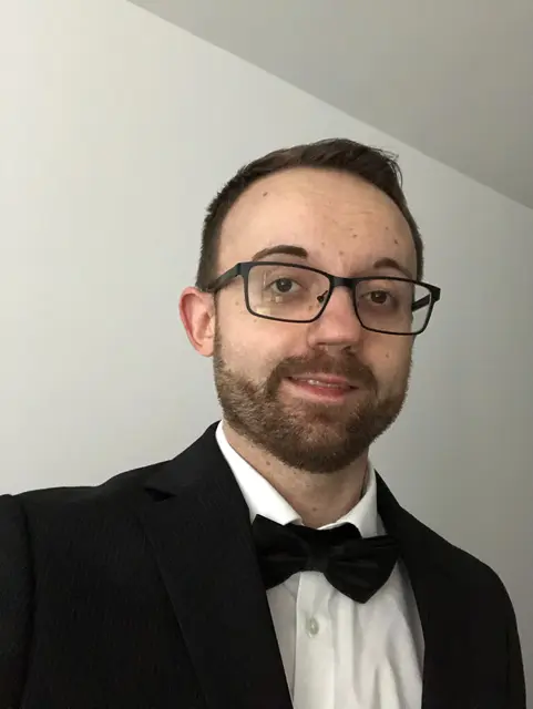 Philipp (29) liebt das Tanzen. Gemeinsam mit seiner Traumfrau möchte er über das Tanzparkett schweben. | Foto: privat