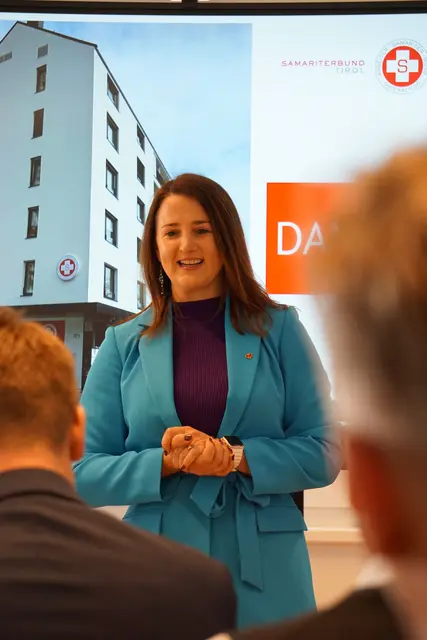 Landesrätin Astrid Mair bei der Eröffnung der neuen Samariterbund-Dienststelle in Innsbruck | Foto: MeinBezirk/SPRENGER