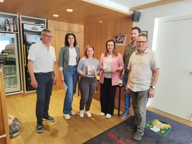 Auf dem Podest der Einzelwertung: Lisa Gritsch aus Götzens und Katharina Nagl aus Grinzens | Foto: Theresa Lair