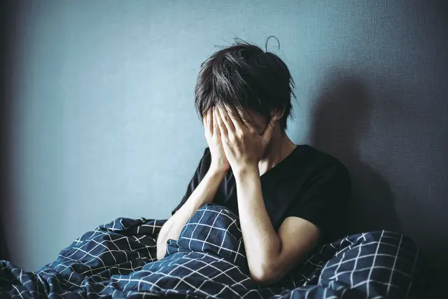 Betroffene leiden auch unter der gesellschaftlichen Stigmatisierung.  | Foto: Adobe Stock