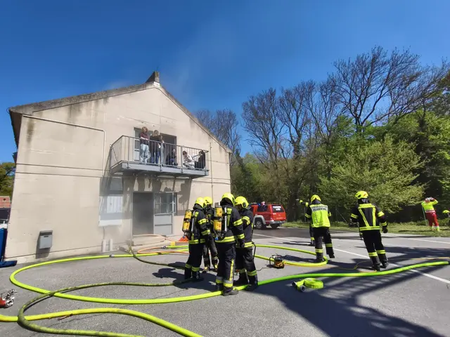 Im Fokus standen realistische Einsatzübungen zu Verkehrsunfällen und Brandszenarien. | Foto: Feuerwehr Mattersburg
