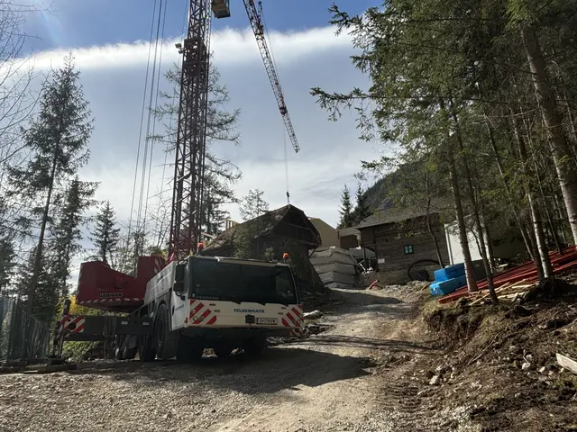 Es wird bereits eifrig am neuen Hotel am Grünen See gebaut. | Foto: MeinBezirk/Angelika Kern