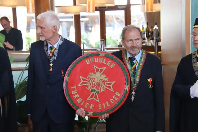 Die Prämierung führte der Europäische Weinritterorden durch. | Foto: Martin Wurglits