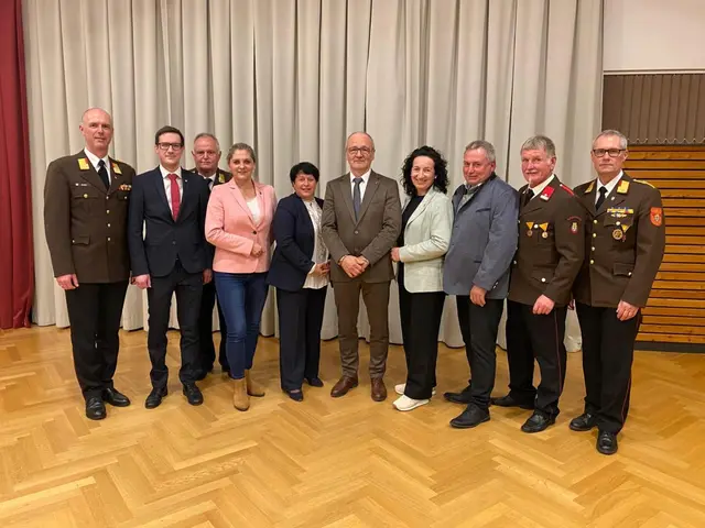 Acht Kameraden aus Lanzenkirchen für besonderen Einsatz geehrt