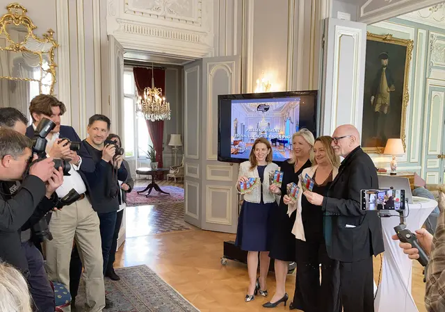 Carmen Jeitler-Cincelli Bürgermeisterin Baden, Lindsay Skoll CMG Botschafterin des Vereinigten Königreichs in Österreich, Silvia und Lois Lammerhuber. | Foto: Martin Ackerl