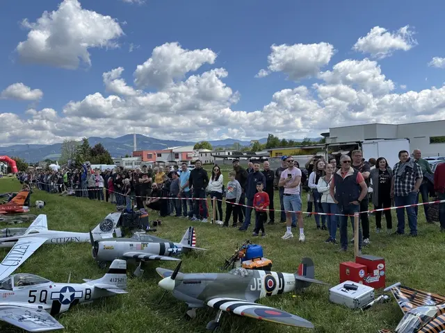 Die Ainova Air lockte schon im Vorjahr viele Besucher. | Foto: MeinBezirk/Angelika Brunner