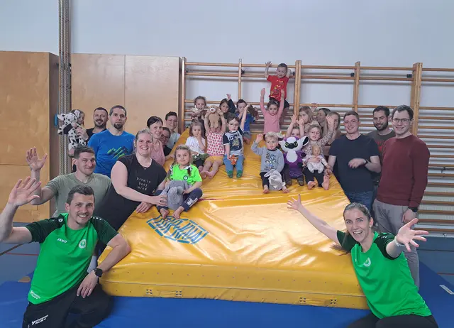 Erfolgreiches Eltern-Kind-Turnen in Echsenbach
