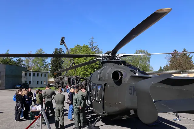 Girls' Day in der Schwarzenberg-Kaserne: Bundesheer begeistert mit Technik, Action und Karrierechancen