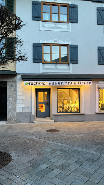 Tom Neureiter vergrößerte sich mit seinem Shop innerhalb des Ortszentrum.  | Foto: Neureiter